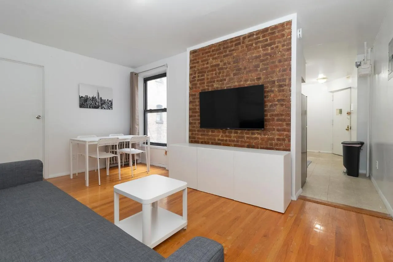 The Upper East Side Monthly Rentals Apartments New York 0*,  USA