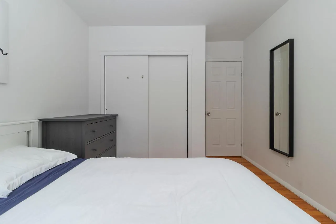 The Upper East Side Monthly Rentals Apartments New York USA
